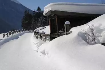 펜션 Appartements Tyrol