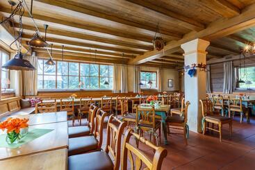 Mökkimajoitus Landhotel Panorama