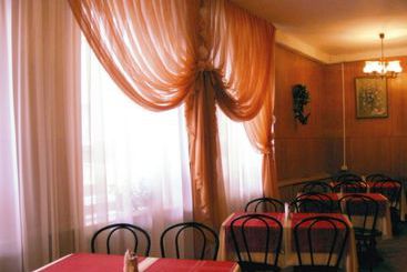 ユースホステル Tupolev