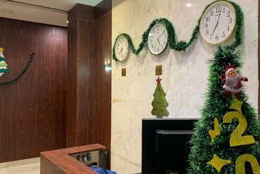 هاستل Grand City