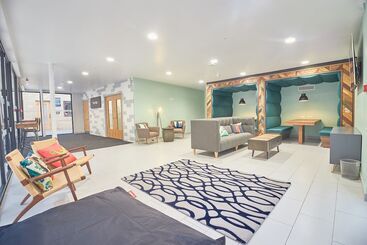 ユースホステル Destiny Student Meadow Court   Campus Accommodation