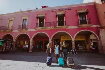 Hostal El Armario Hostel