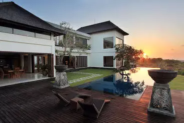 Awanti Villa