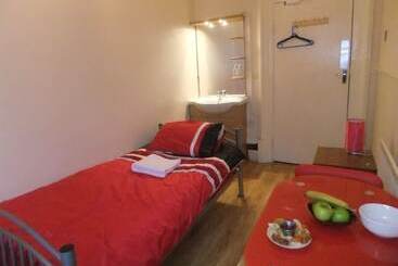 Bed and Breakfast Heavenly Nights Guest House