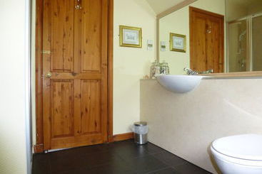 Bed and Breakfast Lochearn House