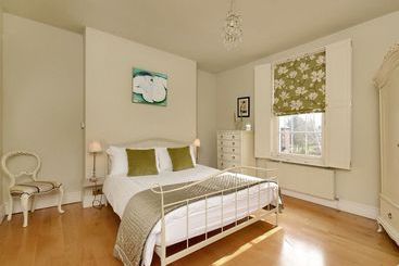 Bed and Breakfast The Hollies