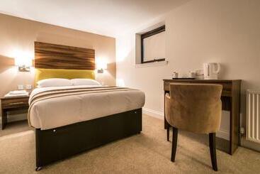 Hotel Livingston Lodge