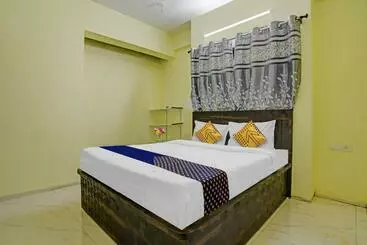 ホテル O Trinity Inn