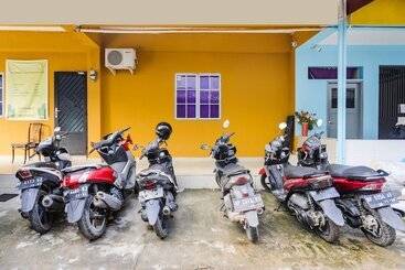 호텔 Oyo 91942 Sunny Syariah