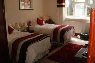 Bed and Breakfast Holm Oaks