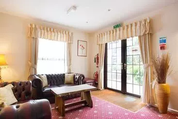 Hotel Lodge @ The Whitehouse Inn