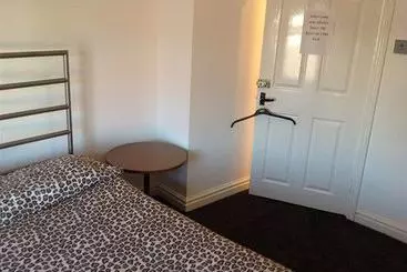 Pension Singleton House