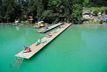 בית מלון כפרי Alex