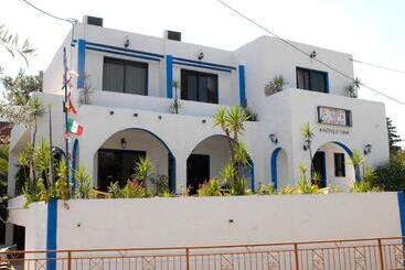 בית מלון כפרי Anthula Sun