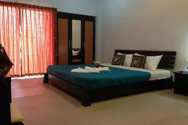 ホテル Malee Pattaya 3