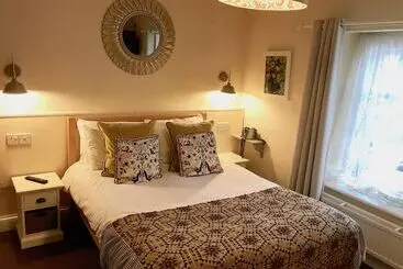 Hotel The Mousetrap Inn