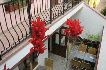 膳宿费 Penzion In