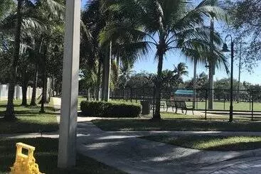 Majatalo Cozy Guest House Florida Tamarac