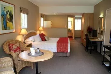 בית מלון כפרי Wallaceville Motor Lodge