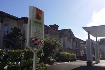 Motel Cedar Grove Motor Lodge