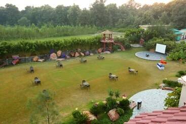 Resort De Coracao   Corbett , Uttarakhand