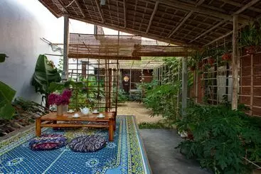پانسیون Ba's Garden Beachside Homestay