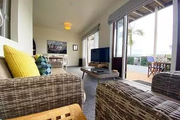 فندق على الطريق Mangonui Waterfront Apartments