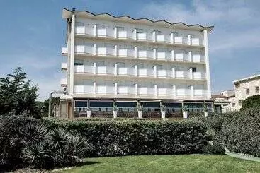 Rouge Hotel International