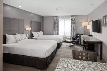 Hotel Home Inn & Suites Saskatoon South