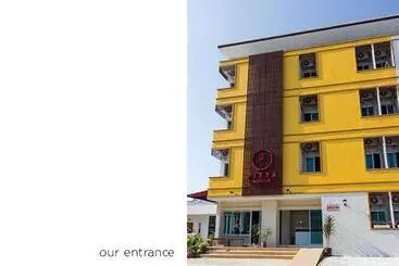 호텔 Krabi Pitta House