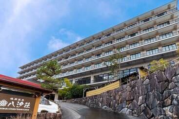 Отель Shiobara Onsen Yashio Lodge