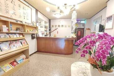 پانسیون Royal Business