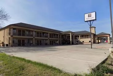 Hotelli Moulton Inn & Suites