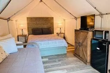 コテージ 13 Blue River Camp   Glamping Cabin
