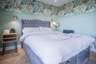 Сельский дом Caswell Bay Hide Out   Cabin   Landimore