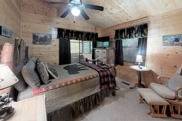 קוטג'' Creeksong Hollow