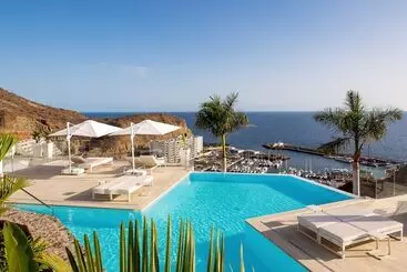 Grand Horizon Luxury Boutique Apartments