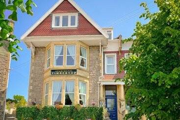 بنسيون Timbertop Suites