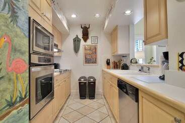کلبه Truman S Hideaway By Avantstay Great Location W/ Patio, Outdoor Dining, Bbq & Shared Pool! Week Long