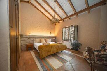 Eco Hotel Cueva Del Gato