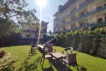 هتل Shivansh Green Resort