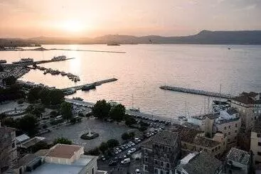 アパートホテル New York Luxury Suites