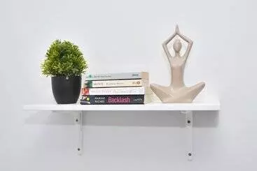 Majatalo Townhouse @ 115 Walthall Street Crewe