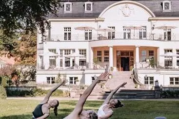 Hotelli Schloss Teutschenthal