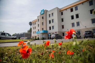 호텔 Kyriad Direct Arras Saint Laurent Blangy Parc Expo