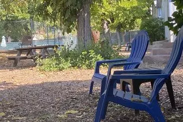 Mökkimajoitus Clearlake Cabins