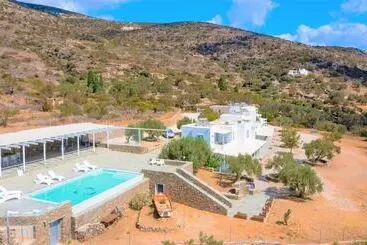 ホテル Ktima Vrisiana