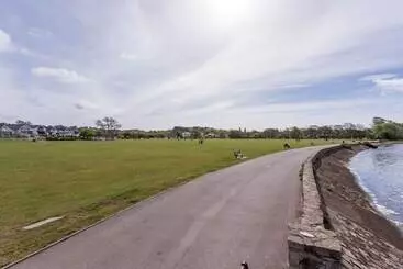 Mökkimajoitus Pebbles