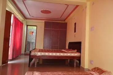 ホテル Goroomgo Green Valley Home Stay Shimla