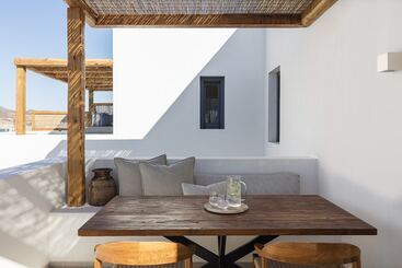 בית מלון כפרי Phos Milos